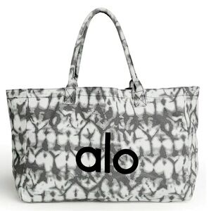 Iconic Alo tote bag